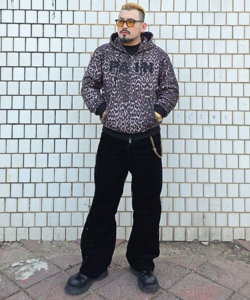 SAINTPAIN(セイントペイン)の「SP スタッズレオパードフードジップアップブラウン(パーカー・レディース・その他・MEDIUM/LARGE)」の2枚目の写真