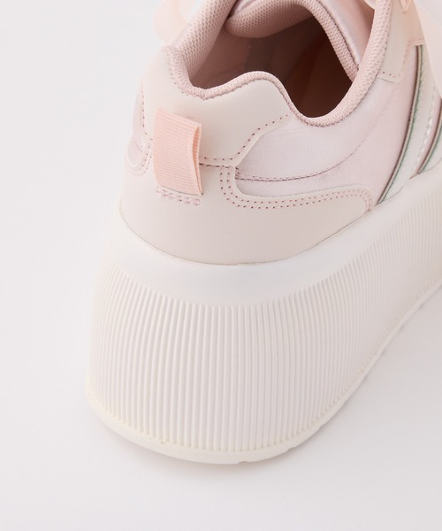 one after another NICE CLAUP（ワンアフターアナザーナイスクラップ）の「サテンリボンカスタムスニーカー（スニーカー・レディース・サックスブルー/ピンク・S/M/L）」の8枚目の写真