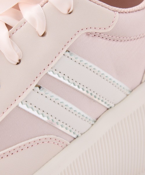 one after another NICE CLAUP（ワンアフターアナザーナイスクラップ）の「サテンリボンカスタムスニーカー（スニーカー・レディース・サックスブルー/ピンク・S/M/L）」の11枚目の写真