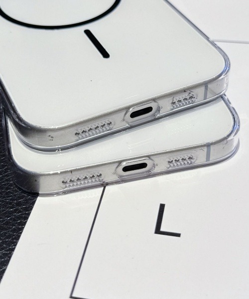 Fun & Daily(ファンアンドデイリー)の「F&D : カラー MagSafe クリア iPhoneケース/ 15 / 16 / 17 / Plus / Pro / Pro Max / Air アイフォンケース(スマホケース/カバー・レディース・パープル/オレンジ/ブラック・iPhone 16/iPhone 16 Plus/iPhone 16 Pro/iPhone 17/iPhone 17 Pro/iPhone Air/iPhone 17 Pro Max/iPhone 16 Pro Max)」の9枚目の写真