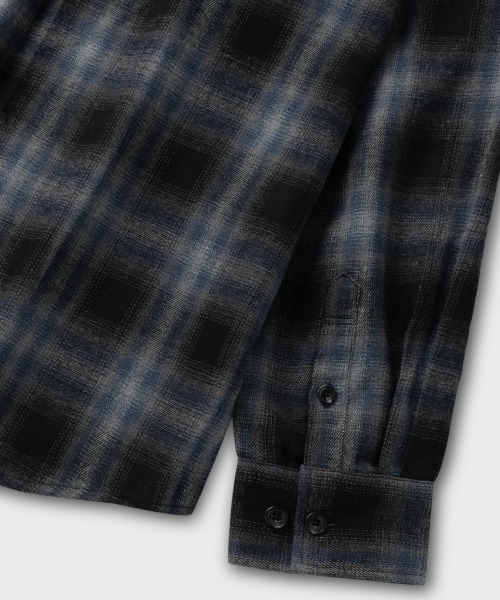 NONBLANK(ノンブランク)の「フランネルオンブレチェックシャツ_BLUE(ビジネスシャツ・メンズ・ブルー・MEDIUM/LARGE/X-LARGE)」の8枚目の写真
