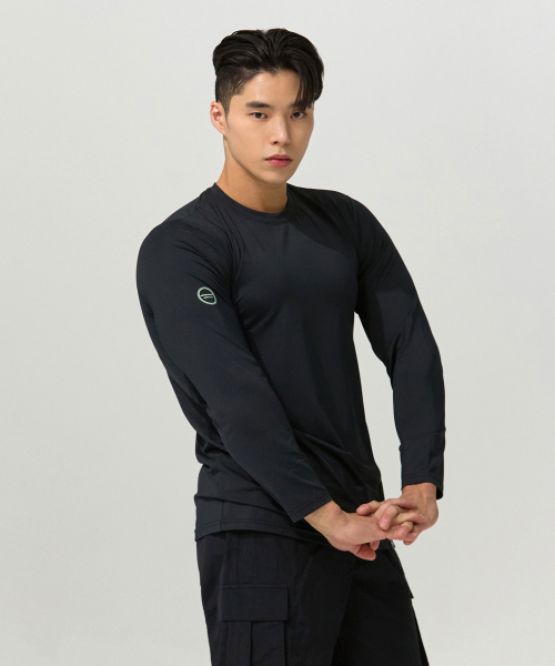 BLACK MONSTER FIT(ブラックモンスターフィット)の「機能性テックフィットロングスリーブTシャツ(4色)/ BM210704(Tシャツ/カットソー・メンズ・ホワイト/チャコールグレー/ブラック/チャコール・SMALL/MEDIUM/LARGE/X-LARGE/2XL/3XL)」の10枚目の写真