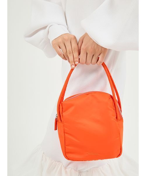 emmi（エミ）の「eco ナイロンスクエアバッグ（ハンドバッグ・レディース・オレンジ/シルバー・F）」の12枚目の写真