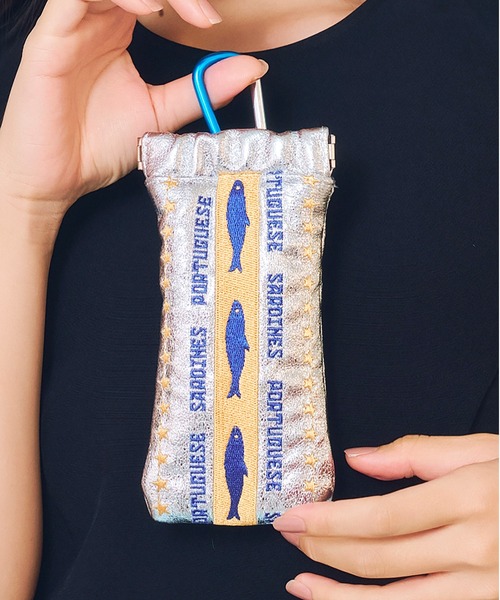 Casselini(キャセリーニ)の「Casselini(キャセリーニ)刺繍サングラスケース(サングラス・レディース・シルバー/ブルー/ピンク/ブラック/ゴールド/ミント/レッド・FREE)」の6枚目の写真