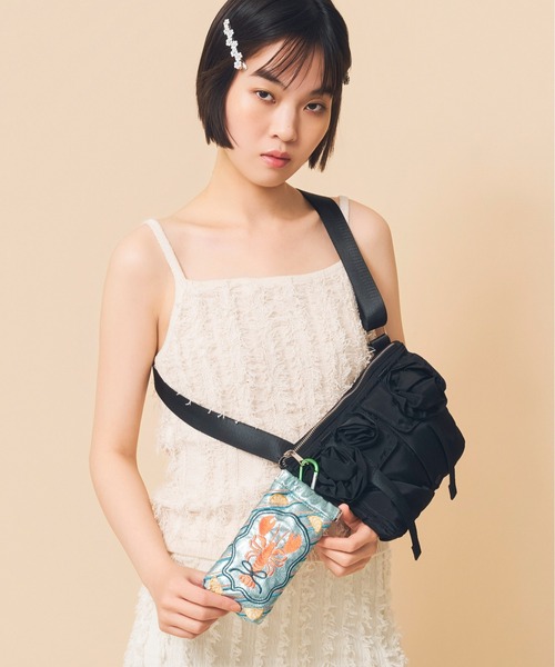 Casselini(キャセリーニ)の「Casselini(キャセリーニ)刺繍サングラスケース(サングラス・レディース・シルバー/ブルー/ピンク/ブラック/ゴールド/ミント/レッド・FREE)」の13枚目の写真
