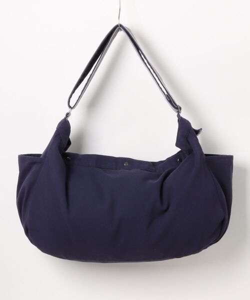 WESTSEA（ウエストシー）の「かいじゅうたちのいるところ / WHERE THE WILD THINGS ARE コットンキャンバス生地 ニュースペーパーBAG（ショルダーバッグ・メンズ・ネイビー・FREE）」の2枚目の写真
