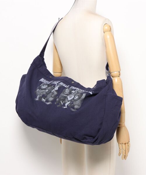 WESTSEA（ウエストシー）の「かいじゅうたちのいるところ / WHERE THE WILD THINGS ARE コットンキャンバス生地 ニュースペーパーBAG（ショルダーバッグ・メンズ・ネイビー・FREE）」の5枚目の写真