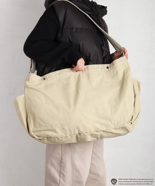 WESTSEA(ウエストシー)の「かいじゅうたちのいるところ / WHERE THE WILD THINGS ARE コットンキャンバス生地 ニュースペーパーBAG(ショルダーバッグ・メンズ・ネイビー/ベージュ・FREE)」の9枚目の写真