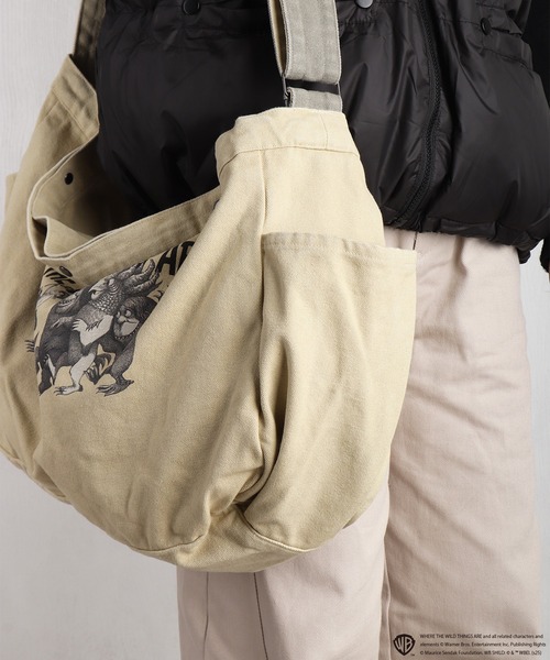 WESTSEA(ウエストシー)の「かいじゅうたちのいるところ / WHERE THE WILD THINGS ARE コットンキャンバス生地 ニュースペーパーBAG(ショルダーバッグ・メンズ・ネイビー/ベージュ・FREE)」の10枚目の写真