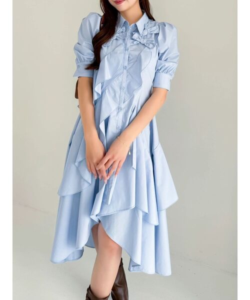 dazzlin（ダズリン）の「リボンディティールイレヘムシャツワンピース（ワンピース・レディース・ブルー/オフホワイト/その他1・MEDIUM/SMALL）」の2枚目の写真