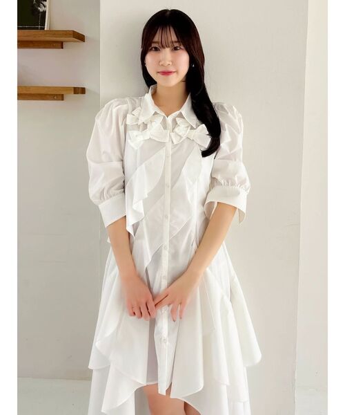 dazzlin（ダズリン）の「リボンディティールイレヘムシャツワンピース（ワンピース・レディース・ブルー/オフホワイト/その他1・MEDIUM/SMALL）」の21枚目の写真