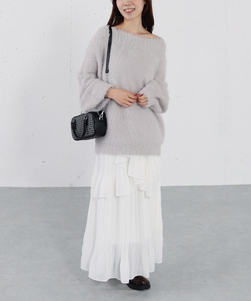 archives(アルシーヴ)の「スパンコールフェザーオフショルミドルニットプルオーバー(ニット/セーター・レディース・グレイッシュベージュ/アイボリー/ブラウン/チャコールグレー・MEDIUM)」の22枚目の写真