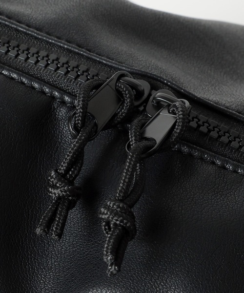 GLOBAL WORK（グローバルワーク）の「軽量PU7ポケットショルダー/629956（ショルダーバッグ・メンズ・ブラック/チャコールグレー/ダークブラウン・FREE）」の14枚目の写真