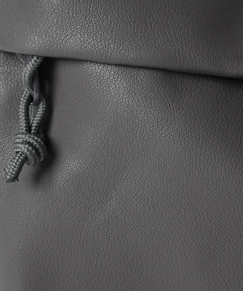 GLOBAL WORK（グローバルワーク）の「軽量PU7ポケットショルダー/629956（ショルダーバッグ・メンズ・ブラック/チャコールグレー/ダークブラウン・FREE）」の16枚目の写真