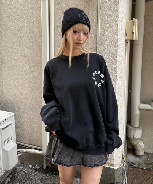 Figments（フィグメンツ）の「ゴシックロゴスウェット（スウェット・レディース・ブラック/レッド・FREE）」の15枚目の写真