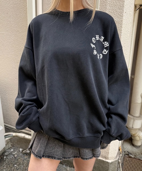 Figments（フィグメンツ）の「ゴシックロゴスウェット（スウェット・レディース・ブラック/レッド・FREE）」の13枚目の写真