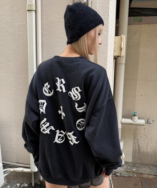 Figments（フィグメンツ）の「ゴシックロゴスウェット（スウェット・レディース・ブラック/レッド・FREE）」の17枚目の写真