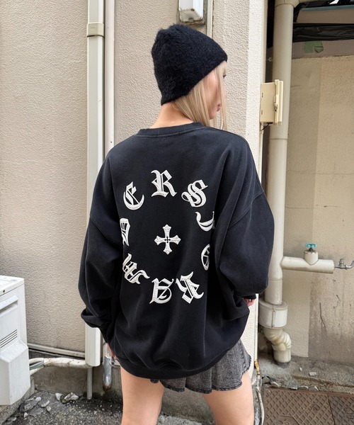 Figments（フィグメンツ）の「ゴシックロゴスウェット（スウェット・レディース・ブラック/レッド・FREE）」の18枚目の写真