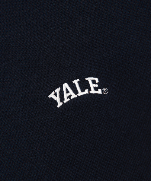 YALE(イェール)の「スモールアーチフード_ネイビー(パーカー・レディース・その他・L/M/S/XL)」の3枚目の写真