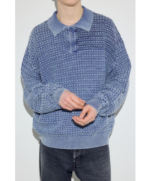 AZUL by moussy(アズールバイマウジー)の「ヴィンテージウォッシュニットポロ(ニット/セーター・メンズ・ブルー/ブラック/グレイッシュベージュ・MEDIUM/LARGE)」の4枚目の写真