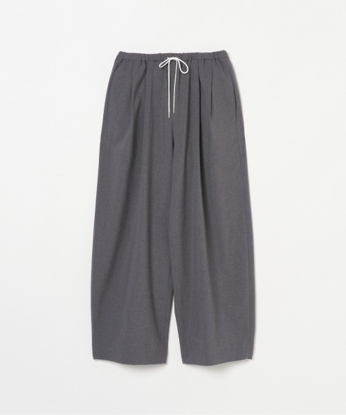 HELIOPOLE(エリオポール)の「BARREL LEG TUCK PANTS(その他パンツ・レディース・グレー/ダークブラウン・36/38)」の14枚目の写真
