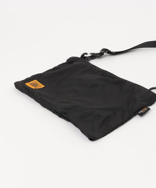 KELTY(ケルティ)の「MonoMAX掲載モデル【KELTY】AIRY FLAT POUCH S エアリーフラットポーチ S リップストップナイロン(ショルダーバッグ・レディース・ターコイズブルー/オリーブ/イエロー/ブラック/ベージュ・ONE SIZE)」の7枚目の写真