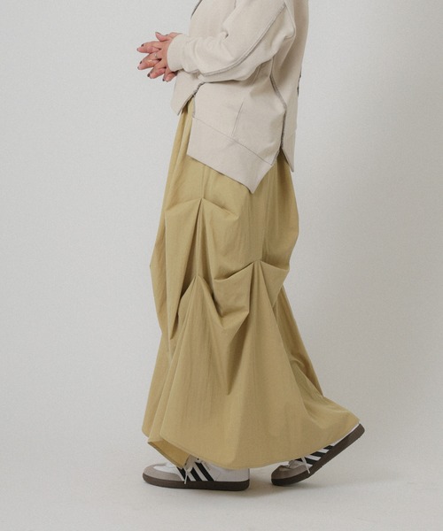 Floran（フローラン）の「ランダムタックスカート（スカート・レディース・オフホワイト/ブラック/ベージュ・FREE）」の9枚目の写真