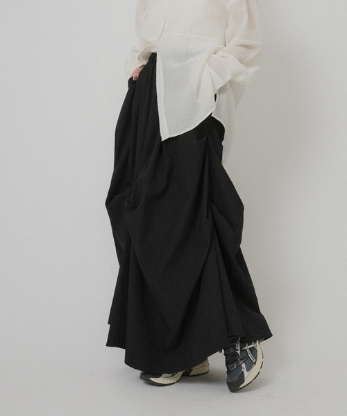 Floran（フローラン）の「ランダムタックスカート（スカート・レディース・オフホワイト/ブラック/ベージュ・FREE）」の16枚目の写真