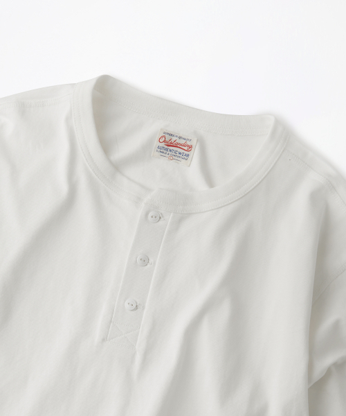 OUTSTANDING（アウトスタンディング）の「VINTAGE HENLEY NECK LONG SLEEVE TEE_OFF WHITE（Tシャツ/カットソー・メンズ・その他・LARGE/X-LARGE/MEDIUM）」の3枚目の写真