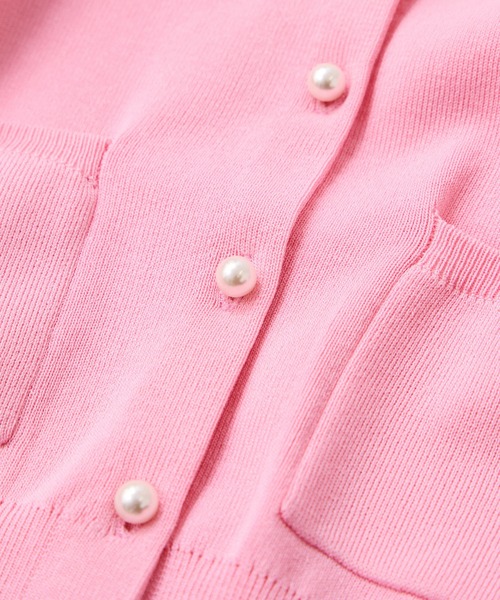VIS(ビス)の「パールボタンカーディガン(カーディガン/ボレロ・レディース・ブラック/オフホワイト/ピンク/キャメル・FREE)」の9枚目の写真