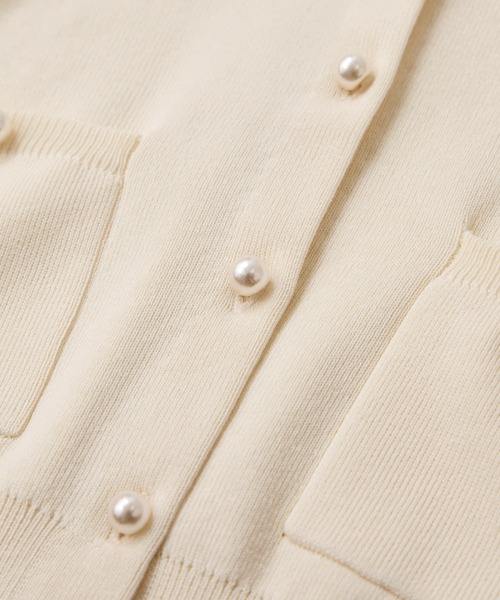 VIS(ビス)の「パールボタンカーディガン(カーディガン/ボレロ・レディース・ブラック/オフホワイト/ピンク/キャメル・FREE)」の7枚目の写真