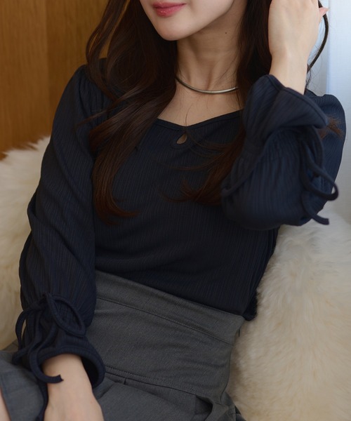 DAYRA(デイラ)の「フロントオープン ランダム プリーツ 長袖 トップス(Tシャツ/カットソー・レディース・チャコールグレー・S/FREE)」の5枚目の写真