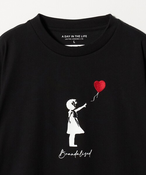 A DAY IN THE LIFE UNITED ARROWS（アデイインザライフユナイテッドアローズ）の「＜BRANDALISED × A DAY IN THE LIFE ＞バンクシー リラックス カットソー（Tシャツ/カットソー・メンズ・ブラック/ホワイト・M/L）」の7枚目の写真