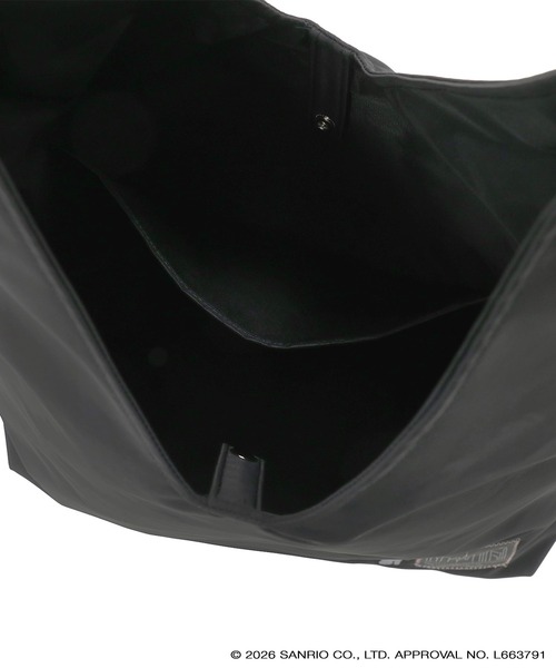 Manhattan Portage（マンハッタンポーテージ）の「BROOKHAVEN TOTE BAG FLIGHT NYLON BACKING KRM（トートバッグ・レディース・ブラック・MEDIUM）」の7枚目の写真