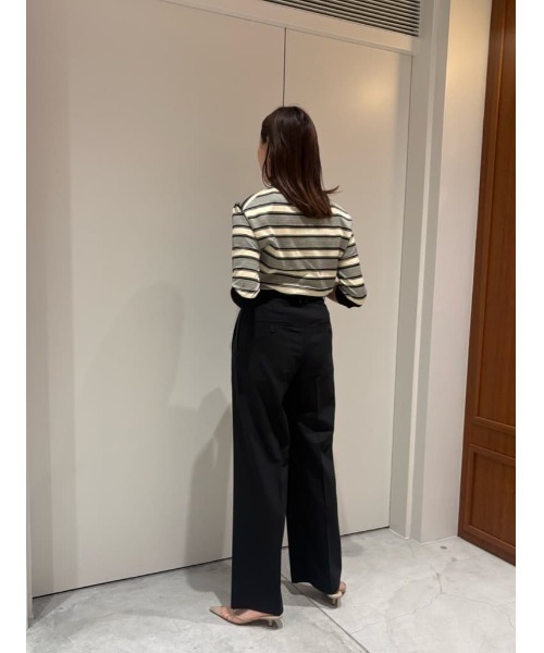 ESTNATION(エストネーション)の「ESSENCEOFLUXURY / ツータックパンツ(スラックス・レディース・グレー/ブラック・36/38)」の12枚目の写真