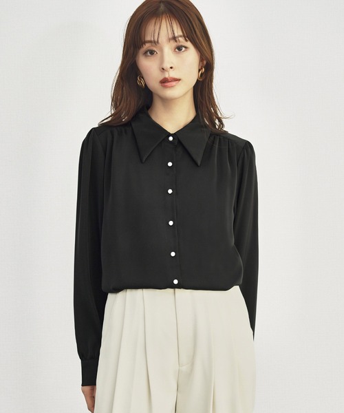 LOWO(ロワ)の「とろみサテン 長袖 レギュラーシャツ ブラウス フォーマル(シャツ/ブラウス・レディース・ブラック/ホワイト・FREE)」の11枚目の写真