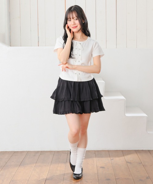 Honeys(ハニーズ)の「レースアップトップス(Tシャツ/カットソー・レディース・チャコール/ベージュ/ホワイト/レッド/ブラック・L/M/S)」の7枚目の写真