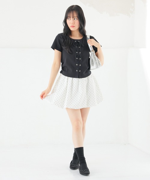 Honeys(ハニーズ)の「レースアップトップス(Tシャツ/カットソー・レディース・チャコール/ベージュ/ホワイト/レッド/ブラック・L/M/S)」の9枚目の写真