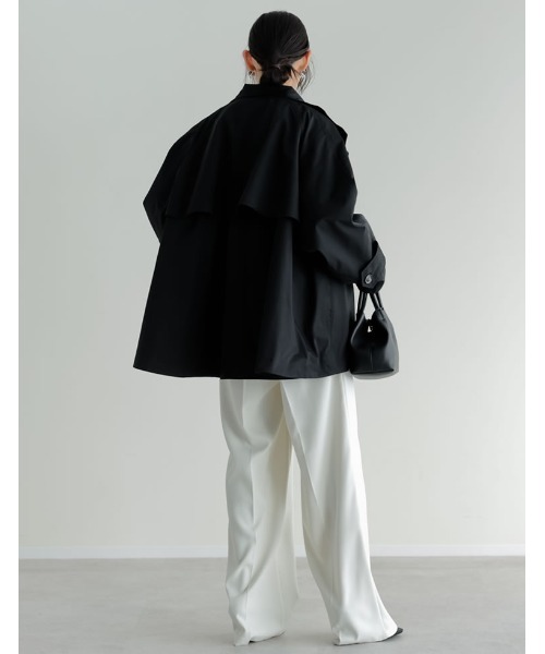 Re:EDIT（リエディ）の「ツイルポンチョライクコート（トレンチコート・レディース・ベージュ/ブラック/アイボリー・FREE）」の6枚目の写真