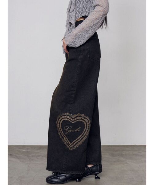 EMODA(エモダ)の「レースグラフィックルーズデニム(デニムパンツ・レディース・ブラック/インディゴブルー・MEDIUM/SMALL)」の1枚目の写真