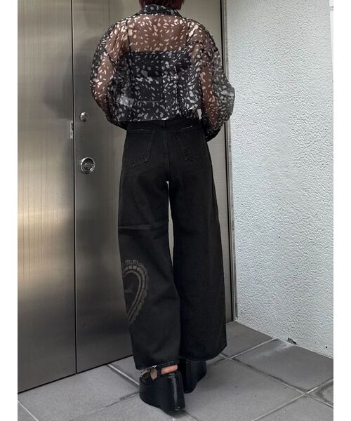 EMODA(エモダ)の「レースグラフィックルーズデニム(デニムパンツ・レディース・ブラック/インディゴブルー・MEDIUM/SMALL)」の19枚目の写真