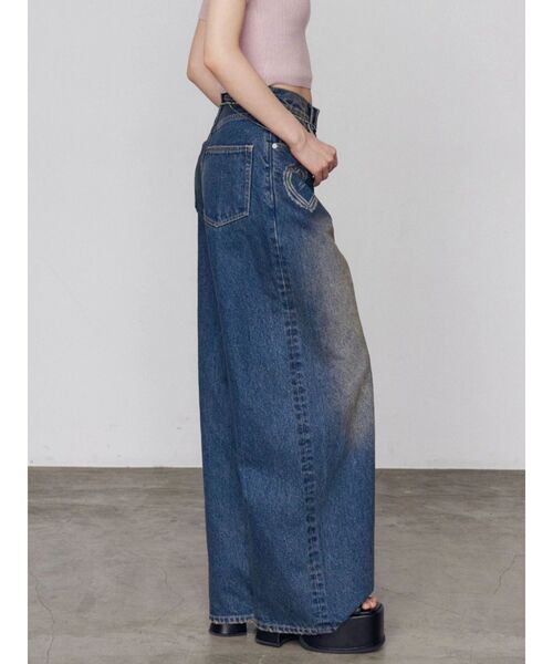 EMODA(エモダ)の「レースグラフィックルーズデニム(デニムパンツ・レディース・ブラック/インディゴブルー・MEDIUM/SMALL)」の4枚目の写真