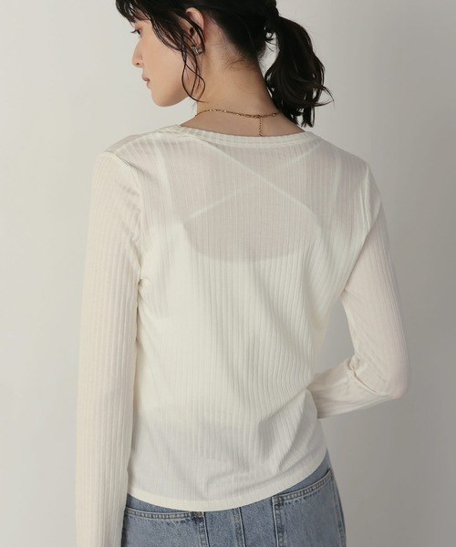 shetila(シェティラ)の「キレイ見え シアーリブUネックカットソー(Tシャツ/カットソー・レディース・グレー/ホワイト/ブラック・M)」の6枚目の写真