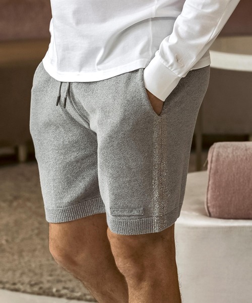 1PIU1UGUALE3 RELAX (ウノピゥウノウグァーレトレ リラックス)の「1PIU1UGUALE3 RELAX(ウノピゥウノウグァーレトレ リラックス)グリッターライン ニットショーツ(その他パンツ・メンズ・ホワイト/ブラック/グレー・M/S/XL/L)」の3枚目の写真