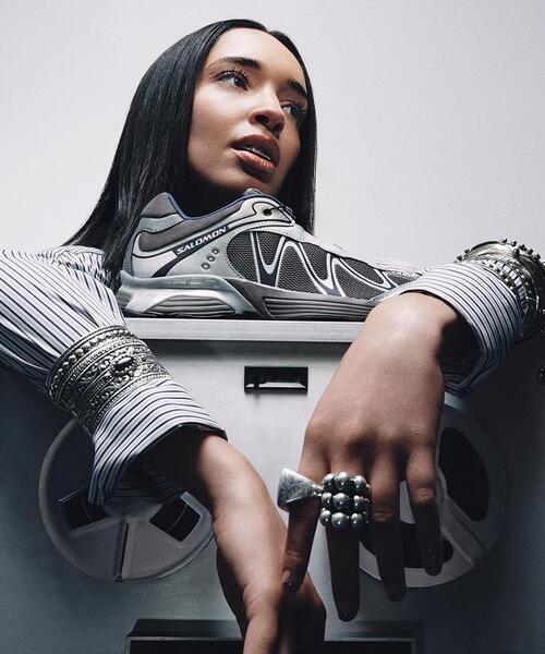 GARDEN TOKYO（ガーデントウキョウ）の「SALOMON/サロモン/XT-WHISPER/L49219300（スニーカー・メンズ・シルバー・23.5cm/24.5cm/27.0cm/26.0cm/25.0cm/26.5cm/27.5cm/23.0cm/24.0cm/28.0cm/25.5cm）」の2枚目の写真