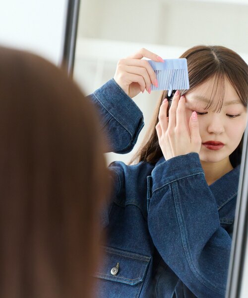 Kastane（カスタネ）の「【fiw.】ヘアクリップ&コーム（バレッタ/ヘアクリップ・レディース・ライトベージュ/サックスブルー・FREE）」の5枚目の写真