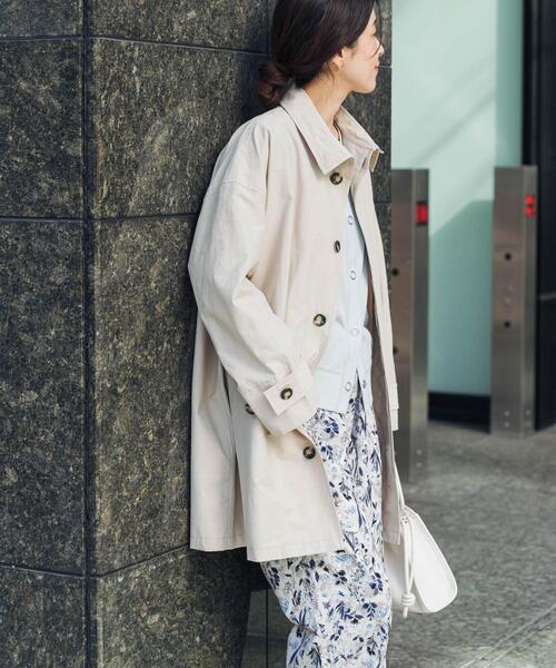 URBAN RESEARCH DOORS（アーバンリサーチドアーズ）の「『撥水』スタンドミドルコート（ステンカラーコート・レディース・チャコールグレー/ライトベージュ/ベージュ・FREE）」の13枚目の写真