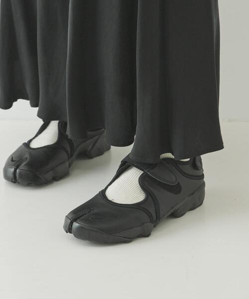 NIKE（ナイキ）の「NIKE　エアリフト（スニーカー・レディース・ブラック・23/24/25/26）」の2枚目の写真