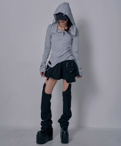 Diable baiser（ディアブルベーゼ）の「フードヘンリーネック裾イレヘムデザイン長袖リブカットソー（Tシャツ/カットソー・レディース・グレー/ホワイト・M-L）」の9枚目の写真