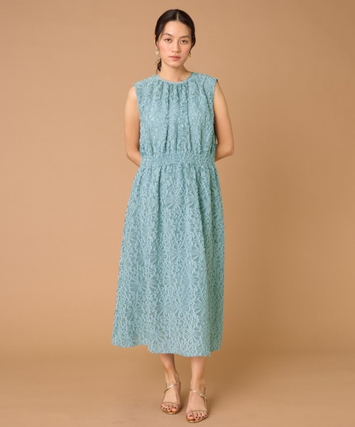 INED（イネド）の「フラワージャガードノースリーブワンピース（ワンピース・レディース・イエロー・9号/7号）」の2枚目の写真